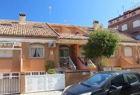 For sale: 4 bedroom house / villa in Torre de la Horadada