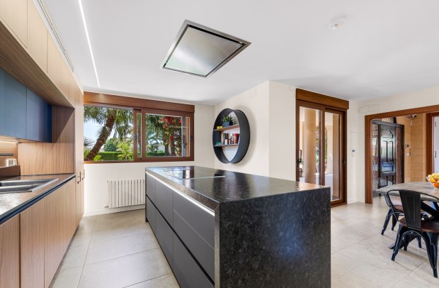 Revente - Villa Detached - Elche