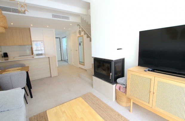 Revente - Detached House / Villa - La Marina