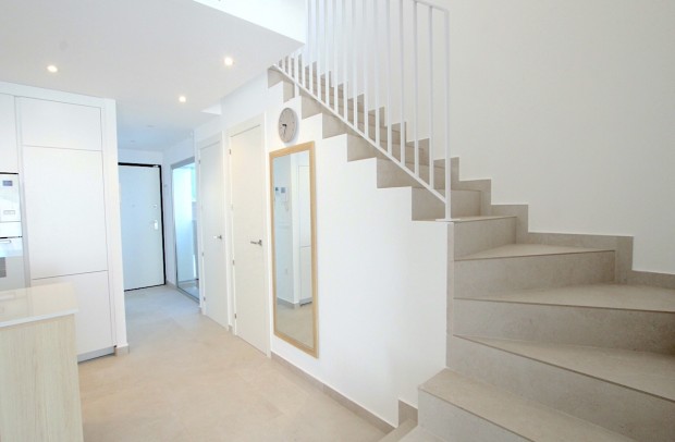 Revente - Detached House / Villa - La Marina