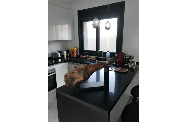 Revente - Detached House / Villa - Ciudad Quesada