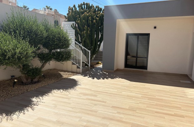 Revente - Detached House / Villa - Ciudad Quesada