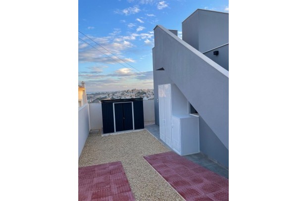 Revente - Detached House / Villa - Ciudad Quesada