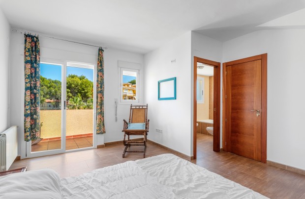 Revente - Villa Detached - Alfas del Pí