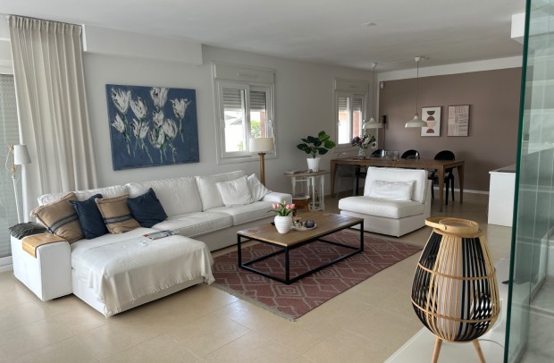 Revente - Detached House / Villa - Gran Alacant