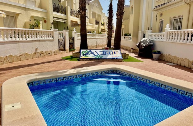 Revente - Detached House / Villa - Ciudad Quesada