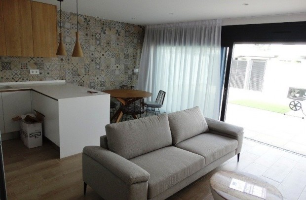 Nueva construcción  - Detached House / Villa - Pilar de la Horadada - pueblo