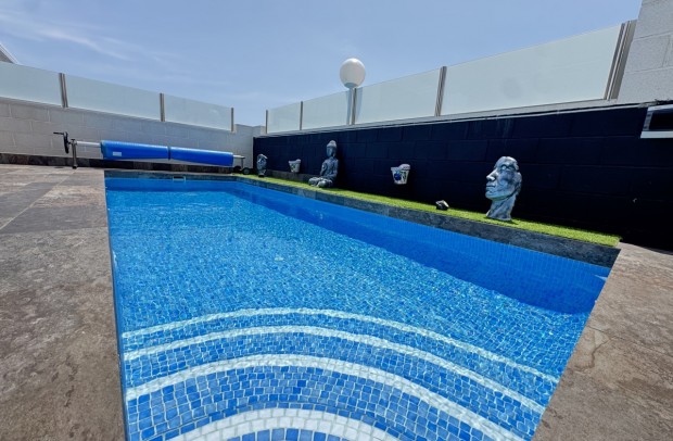 Reventa - Detached House / Villa - Villamartin - Villamartín