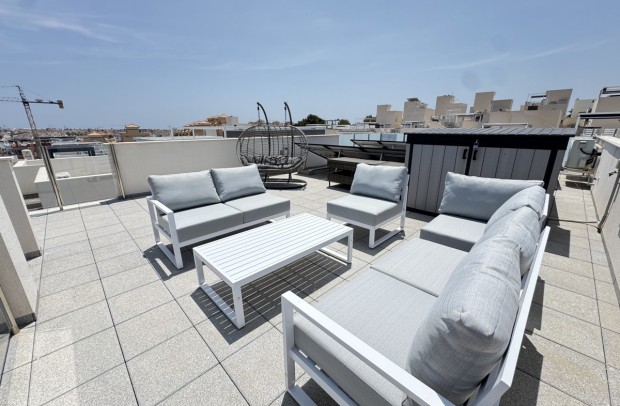 Reventa - Detached House / Villa - Villamartin - Villamartín