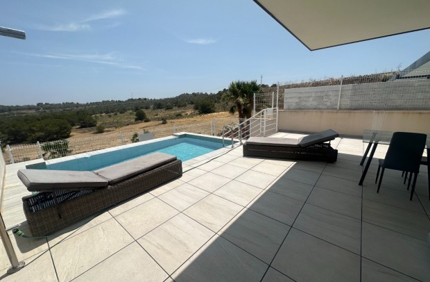 Resale - Detached House / Villa - San Miguel de Salinas - San Miguel Salinas