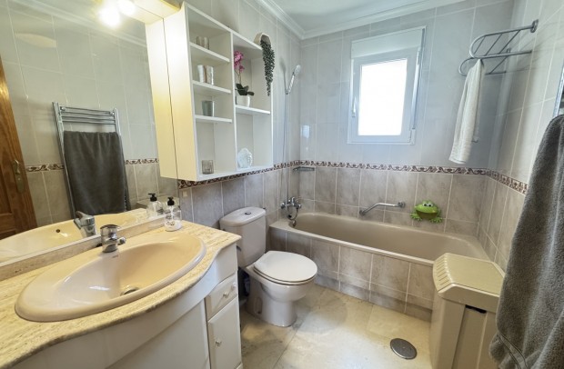 Resale - Detached House / Villa - San Miguel de Salinas