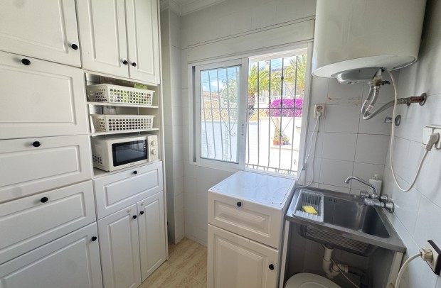 Resale - Detached House / Villa - San Miguel de Salinas