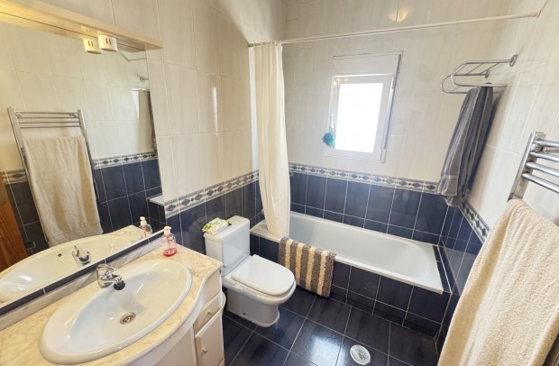 Resale - Detached House / Villa - San Miguel de Salinas