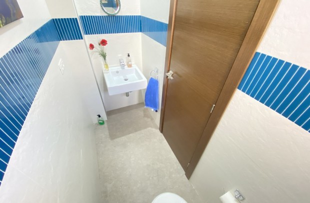 Resale - Detached House / Villa - Cox