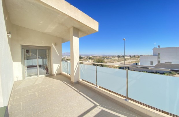 Resale - Detached House / Villa - Cox