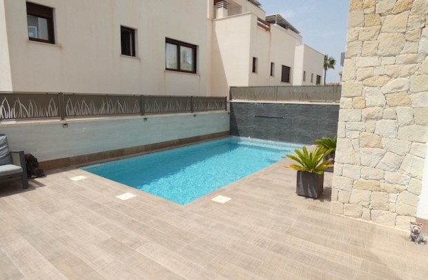 Reventa - Detached House / Villa - Ciudad Quesada