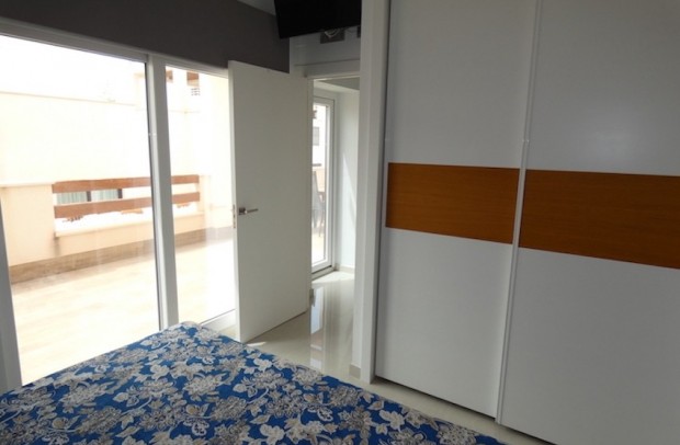 Reventa - Detached House / Villa - Ciudad Quesada