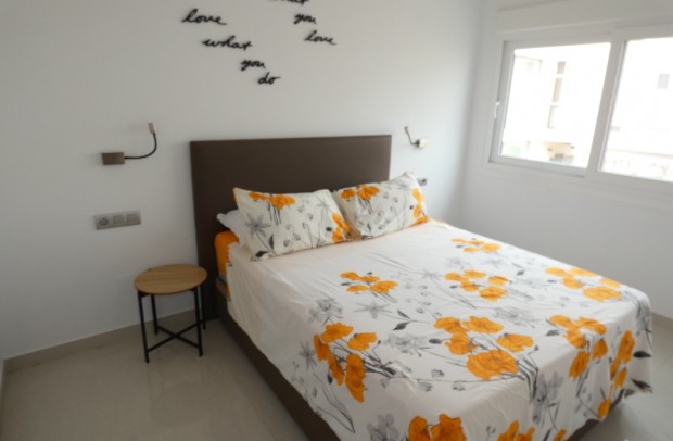 Reventa - Detached House / Villa - Ciudad Quesada