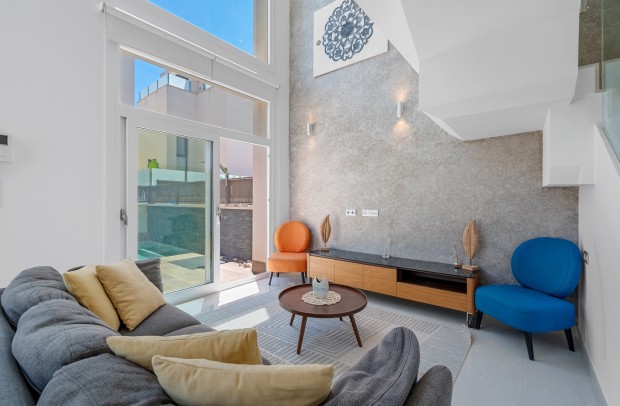 Resale - Detached House / Villa - Ciudad Quesada