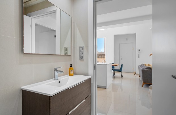 Resale - Detached House / Villa - Ciudad Quesada