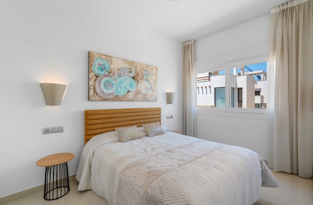 Resale - Detached House / Villa - Ciudad Quesada