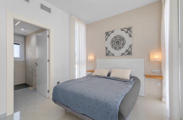 Resale - Detached House / Villa - Ciudad Quesada