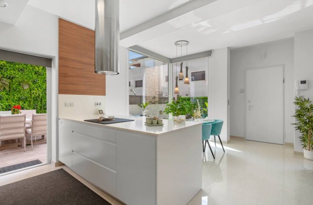 Resale - Detached House / Villa - Ciudad Quesada