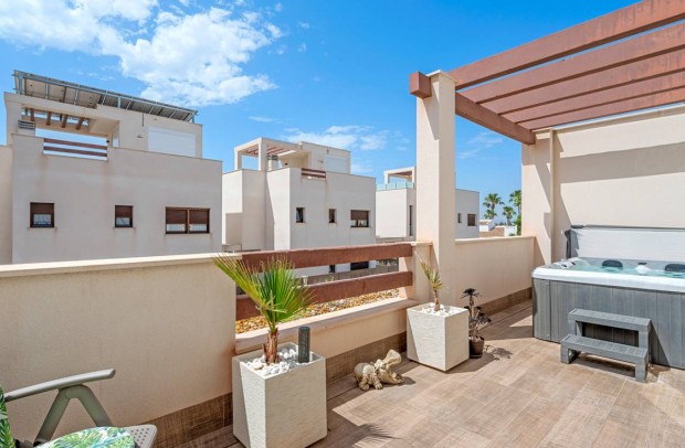 Resale - Detached House / Villa - Ciudad Quesada