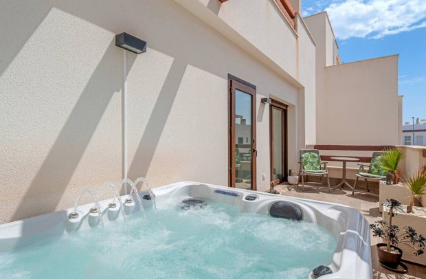 Resale - Detached House / Villa - Ciudad Quesada