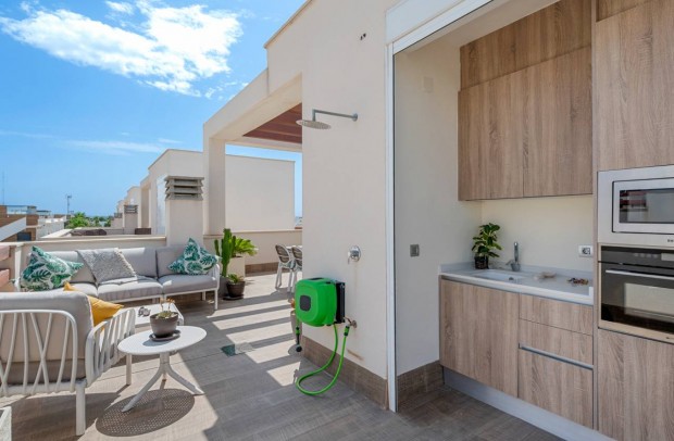 Resale - Detached House / Villa - Ciudad Quesada