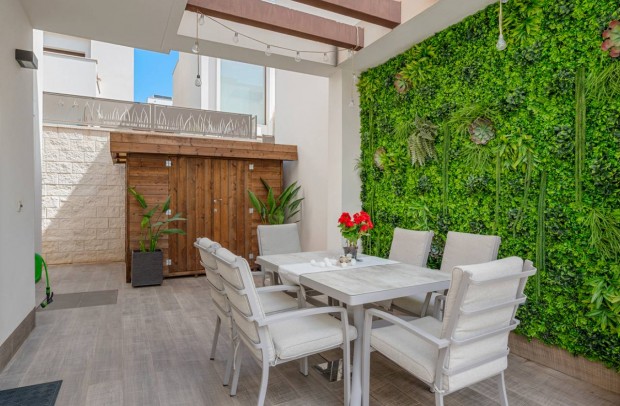 Resale - Detached House / Villa - Ciudad Quesada