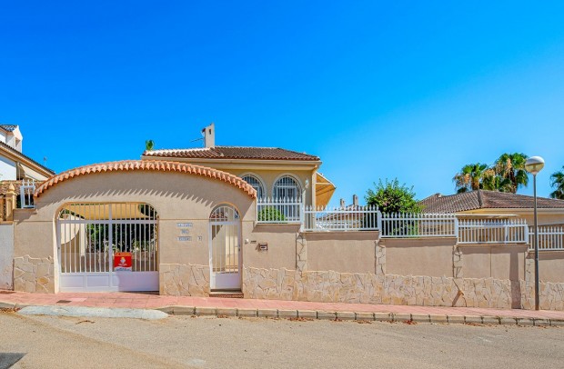 Resale - Detached House / Villa - Benijófar - Benimar