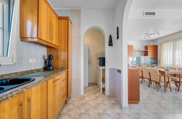 Resale - Detached House / Villa - Benijófar - Benimar