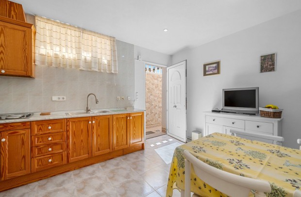 Resale - Detached House / Villa - Benijófar - Benimar