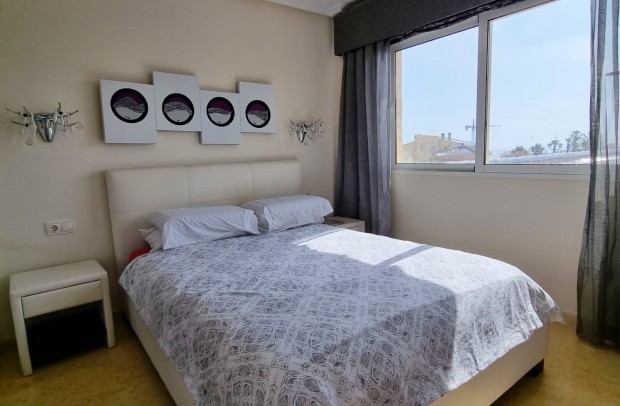 Resale - Detached House / Villa - Torrevieja - La Mata