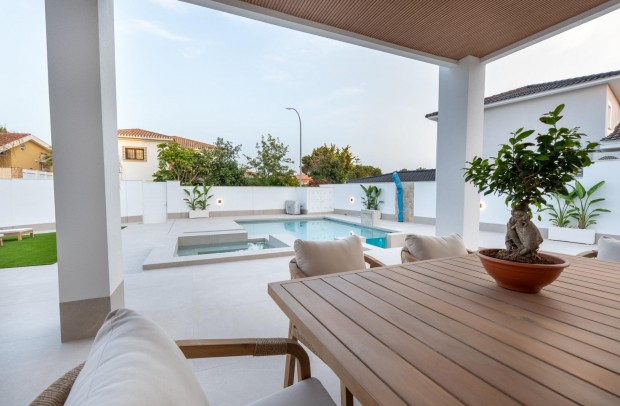 Nueva construcción  - Detached House / Villa - Orihuela Costa - Campoamor