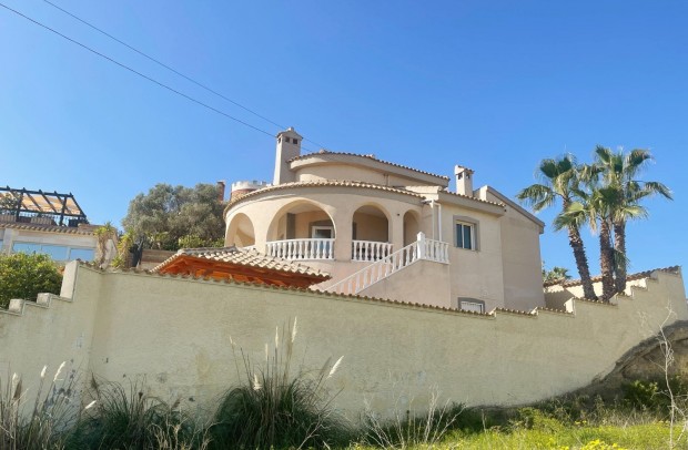 Resale - Detached House / Villa - Ciudad Quesada