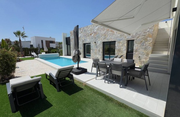 Resale - Detached House / Villa - Algorfa - La Finca Golf Resort