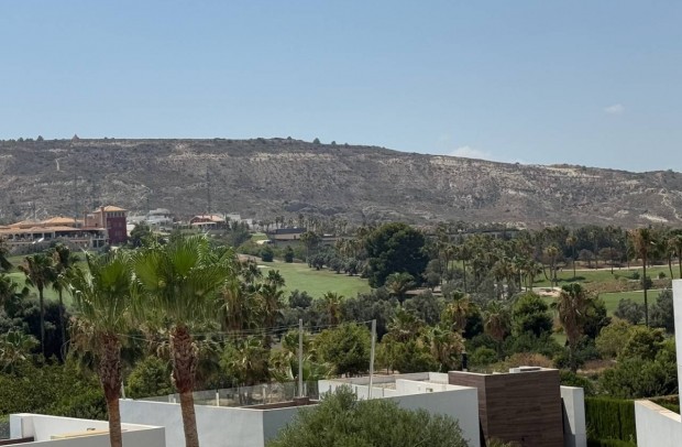 Resale - Detached House / Villa - Algorfa - La Finca Golf Resort