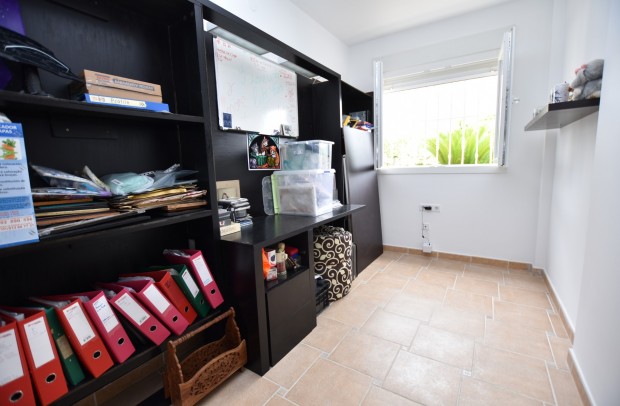 Resale - Detached House / Villa - Algorfa - Montemar