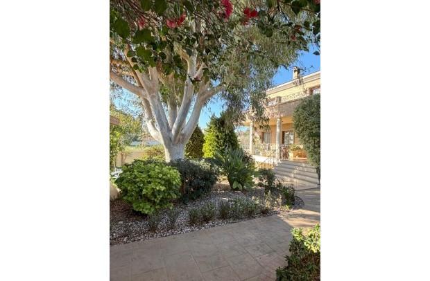 Revente - Villa Detached - Ciudad Quesada