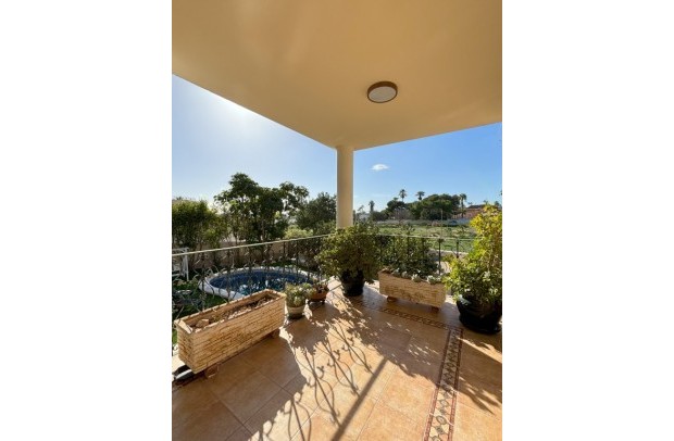 Revente - Villa Detached - Ciudad Quesada