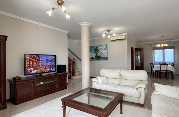 Revente - Villa Detached - Ciudad Quesada