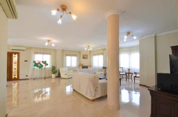 Revente - Villa Detached - Ciudad Quesada