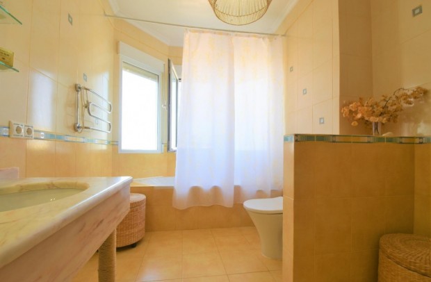 Revente - Villa Detached - Ciudad Quesada