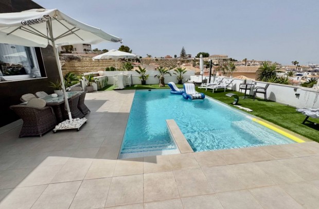 Revente - Detached House / Villa - Ciudad Quesada