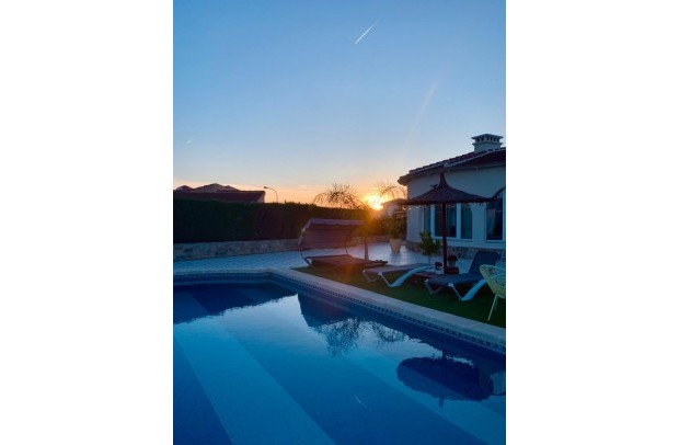 Resale - Villa / Detached - Ciudad Quesada - Quesada Center