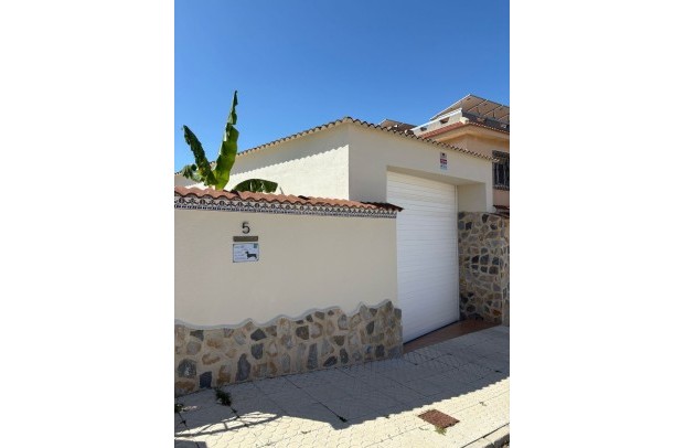 Resale - Villa / Detached - Ciudad Quesada - Quesada Center