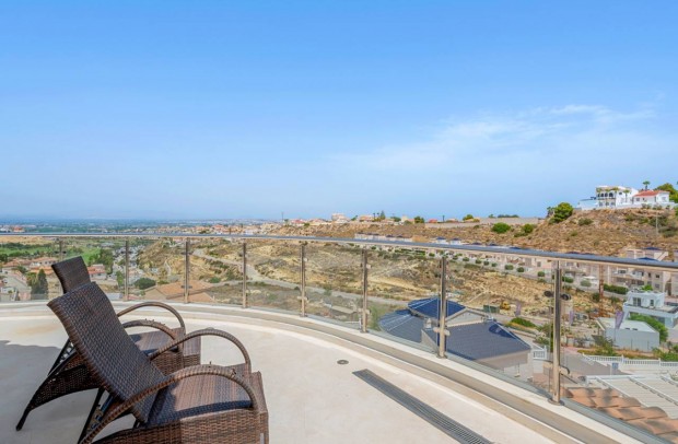 Revente - Villa Detached - Ciudad Quesada