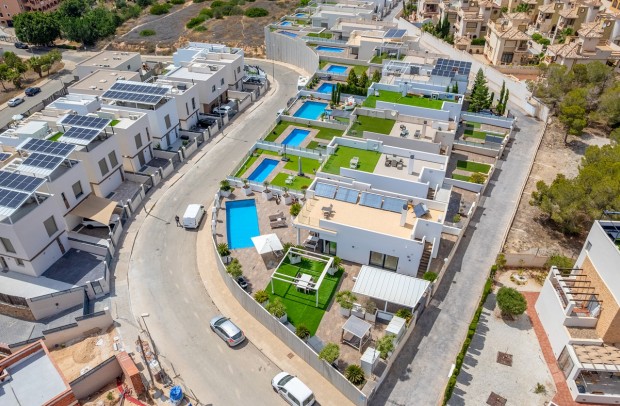 Resale - Detached House / Villa - Orihuela Costa - Villamartín